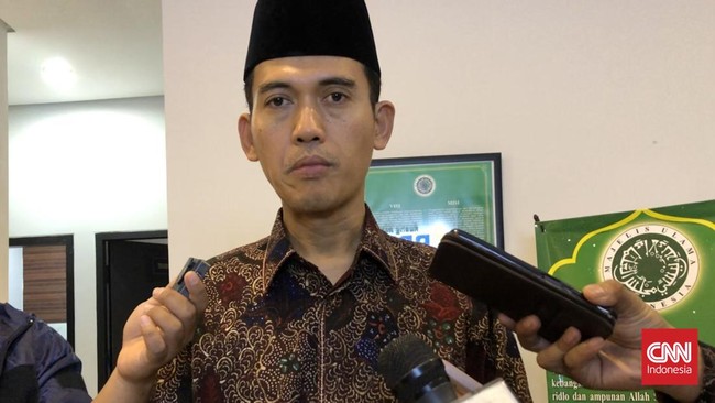 Haram Majelis Ulama Indonesia (MUI) mengharamkan vasektomi menjadi syarat bagi penerima bantuan sosial (bansos).
