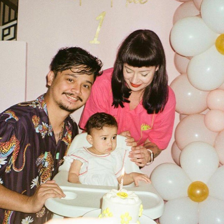 <p>Tak hanya dirasakan oleh Derby dan keluarga, ulang tahun Millie juga membawa kebahagiaan bagi para netizen. Mereka turut mengucapkan selamat dan memberikan doa pada Millie. (Foto: Instagram: @derbyromero)</p>