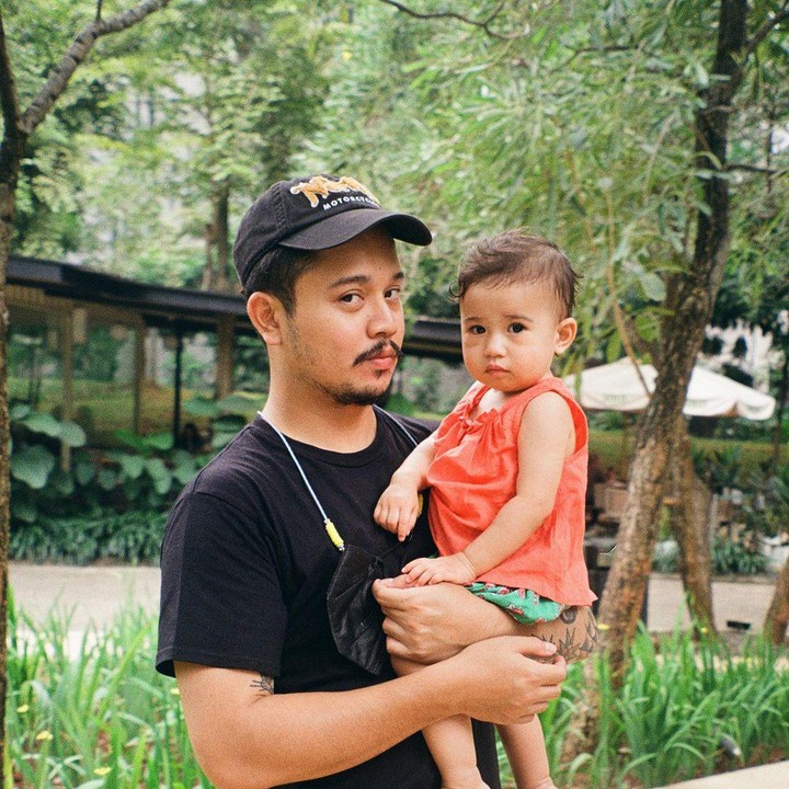 <p>"HBD Millie ponakan online-ku yang cantik. Sehat selalu, sayang. Dan semoga bisa jadi anak yang berbakti kepada kedua orang tua," kata seorang netizen. "Sehat-sehat borneng yang cantik. Diberkati tumbuh kembangmu, aminn," tutur netizen lain. (Foto: Instagram: @derbyromero)</p>