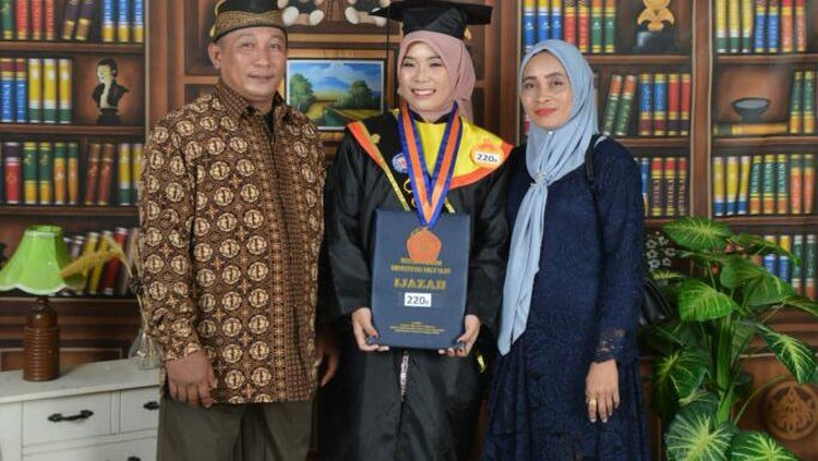 Ririn dan Orang Tua