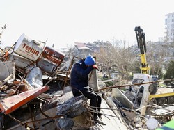 Mengapa Banyak Bangunan Runtuh Saat Gempa Turki? Alasannya Ini