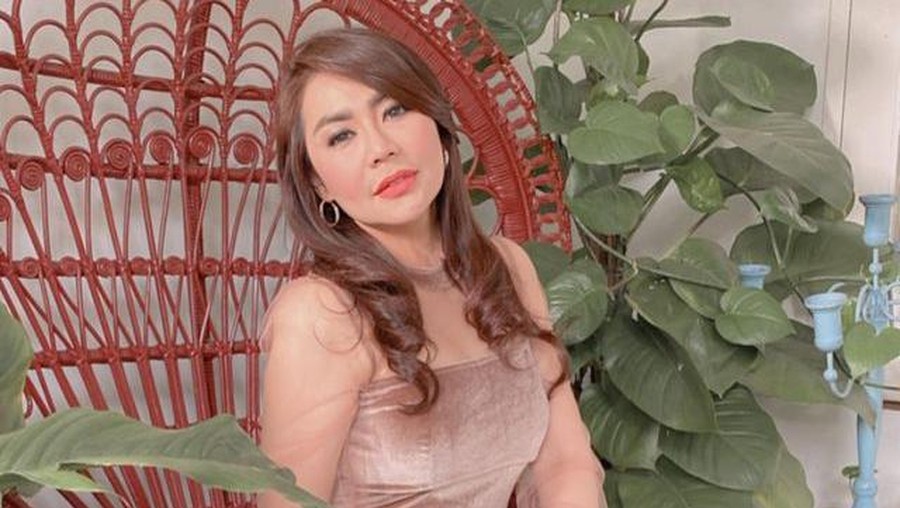 Tessa Kaunang Tessa Kaunang