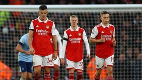 Hasil Akhir Arsenal vs Brentford: The Gunners Buang Peluang Jauhi City