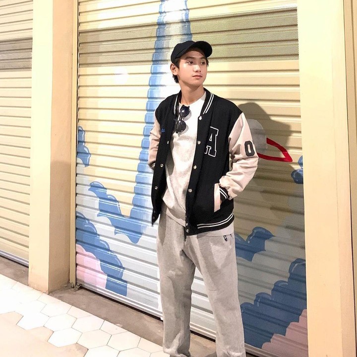 <p>Bowo tidak menyangka video-videonya berjoget di TikTok akan viral, Bunda. Bowo pun memiliki banyak fans yang menyayangi dan terus mendukungnya hingga kini. (Foto: Instagram: @prabowomondardo)</p>