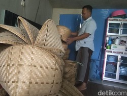 Menjaga Warisan Lewat Kerajinan Boboko Ala Warga Desa di Cianjur