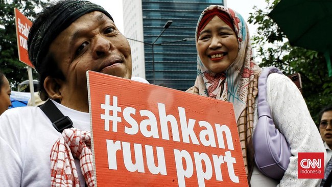 Rapat Bamus DPR RI menyepakati RUU Pelindungan Pekerja Rumah Tangga (PPRT) untuk segera dibawa ke Paripurna dan disahkan menjadi RUU inisiatif DPR.