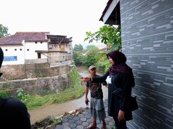 Pantau Dampak Banjir, Bupati Ipuk Tegaskan Pencegahan dengan Cara Ini