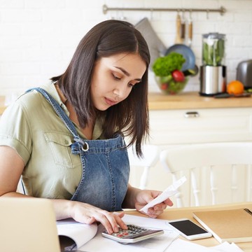 img-title Jangan Lagi Keliru, Ini Perbedaan Gaya Hidup Minimalis dan Frugal, yang Sering Dianggap Sama Padahal Berbeda!