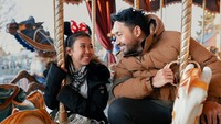 <p>Unggahannya&nbsp;itu mendapat tanggapan positif dari banyak netizen yang ikut senang melihat Kiky bahagia dan mendoakan hubungan mereka langgeng, Bunda. <em>"Masya Allah ikut bahagia....inilah buah kesabaranmu ki....inilah jawaban2 doamu selama ini....tunjukkan pada org yg meremehkan dan memandang sebelah mata padamu dulu......kamu skrg sukses dan bahagia. Congrats,"</em> tulis akun <em>@fit****.</em>&nbsp;(Foto: Instagram@kikysaputrii)</p>