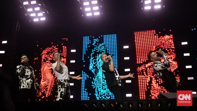 Penjualan tiket konser Westlife di Stadion GBK, Jakarta pada Januari 2027 mendatang resmi dibuka untuk general sale pada Sabtu (23/5).