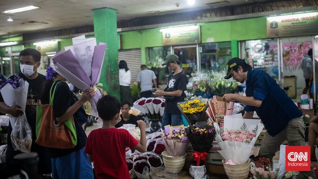 FOTO: Aroma Bunga di Pasar Rawa Belong Jelang Valentine
