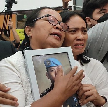 Putri Candrawathi Divonis 20 Tahun Penjara, Ibunda Yosua Ucap Syukur