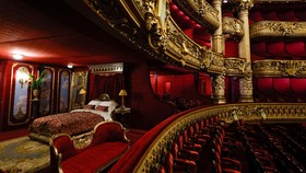 FOTO: Merasakan Sensasi Menginap di Gedung Opera Garnier Paris