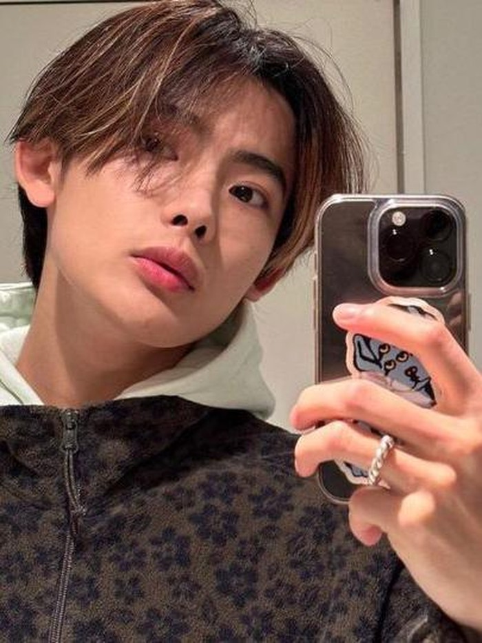 Noa merupakan salah satu trainee YG yang cukup populer. Ia bahkan mendapat julukan