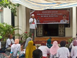 Orang Muda Ganjar Batu Bara Ajarkan Warga Desa Adaptasi di Era Digital