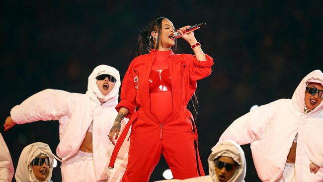 Rihanna belum punya rencana untuk merilis lagu baru dalam waktu dekat meskipun tahu penggemarnya menunggu.
