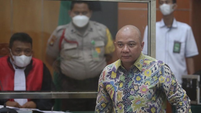 Kode 'mainkan' dari Irjen Teddy Minahasa selaku Kapolda Sumatera Barat dalam kasus narkoba jenis sabu terungkap dalam lanjutan sidang di PN Jakbar.