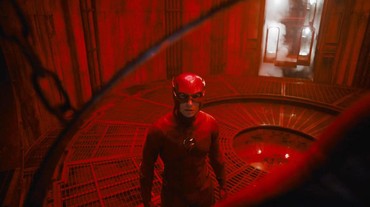 Batman Keaton, Clooney, dan Kejutan Paling Menyenangkan The Flash