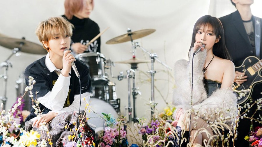 Yesung Super Junior berkolaborasi dengan Winter aespa dalam lagu Floral Sense.