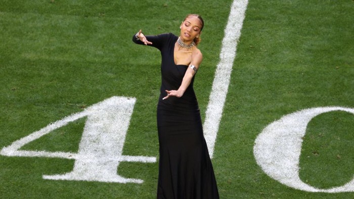 GLENDALE, ARIZONA - FEBRUARY 12: Justina Miles performs 