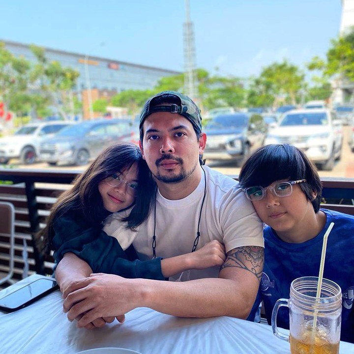 <p>Putri Kecil Wulan Guritno, London Abigail Dimitri lahir pada 8 Juli 2010. Kini ia sudah tumbuh menjadi gadis berusia 12 tahun, Bunda. (Foto: Instagram @adilladimitrihardjanto)</p>