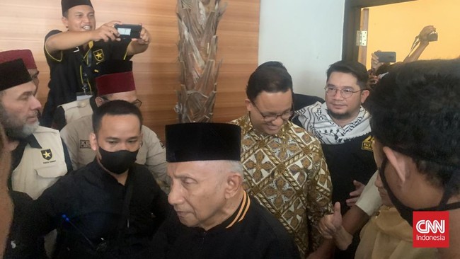 Amien Rais mengatakan akan mengkomunikasi dukungan pihaknya untuk Anies Baswedan ke NasDem, PKS, dan Demokrat.