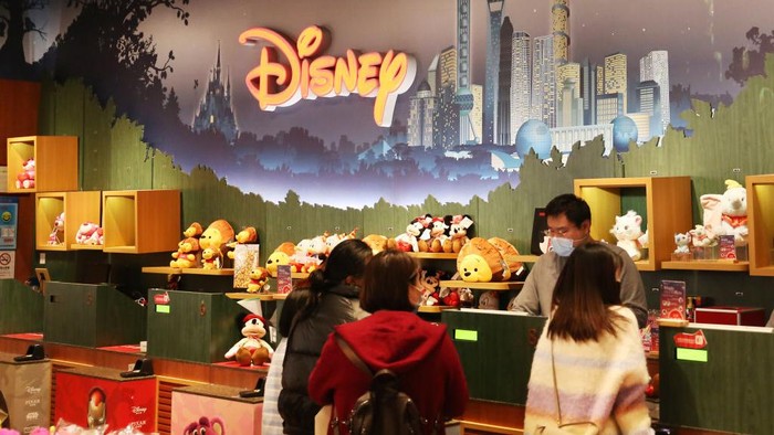 Disney berencana untuk mengatur ulang perusahaan dan membagi 3 divisi.
Rencana ini bakal berdampak pada pemangkasan modal serta PHK 7.000 karyawan.