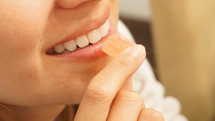 img-title Ingin Mengatasi Bibir Gelap dan Kering? Produk Perawatan Ini Bisa Jadi Solusinya!