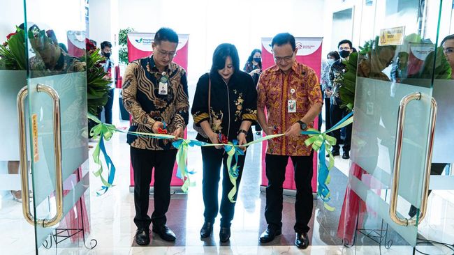 Berlokasi di lantai 12 dengan pilihan kamar Junior Suite hingga kamar perawatan isolasi, Mayapada Hospital menyediakan total 26 tempat tidur untuk nasabah AIA.