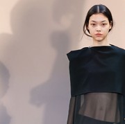 5 Hal Paling Curi Perhatian dari Proenza Schouler di NYFW, Pakaian Minimalis Tapi Tetap Fashionable
