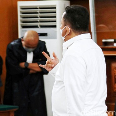 Salam Metal Si Kuat Divonis 15 Tahun Bui