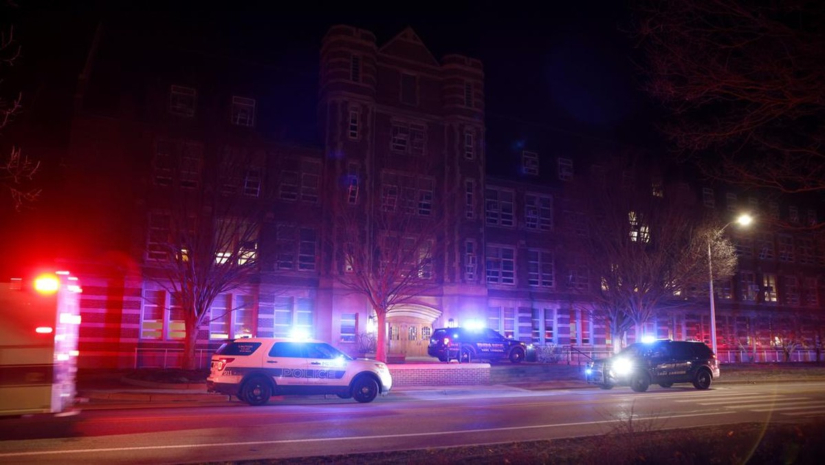 FOTO: Horor Penembakan di Kampus Michigan AS