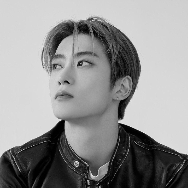 <p>Jung Jaehyun merupakan salah satu member <em>boy group</em> NCT, Bunda. Sebelum bergabung dalam grup tersebut, ia menjalani masa pelatihan sebagai SM Rookies di SM Entertainment. (Foto: Instagram @_jeongjaehyun)<br /><br /><br /></p>