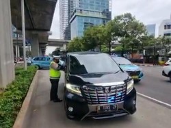 Warganet Soroti Vellfire Berstrobo di Jaksel Cuma Ditegur, Ini Kata Polisi