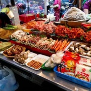 Pencinta Korean Street Food Merapat! 4 Pasar Tradisional di Korea Selatan ini Wajib Kamu Kunjungi Ketika Liburan