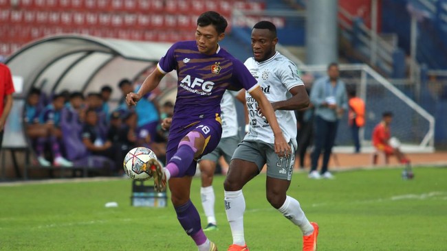 Laga Persik Kediri vs Persis Solo pada pekan kedelapan Liga 1 2023/2024 bisa disaksikan lewat live streaming, Sabtu (12/8).