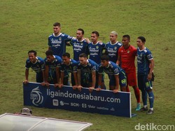 Gol Hamra Bawa Persik Ungguli Persib di Babak Pertama