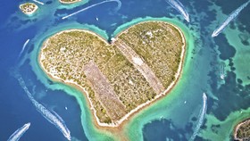FOTO: Pesona Pulau Cinta di Kroasia, Dijual untuk Investasi