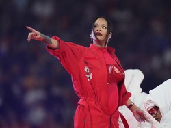 Rihanna hingga Oprah, Miliarder Hollywood Nih Senggol Dong!