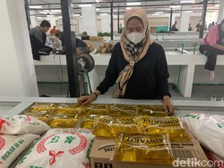 Minyakita di Palembang Dikemas Bantalan, Produsen: Sesuai Takaran!