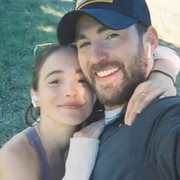 Chris Evans & Alba Baptista Resmi Menikah, Pagelarannya Serba Tertutup