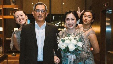 img-title Eks Istri Tora Sudiro Diduga Menikah Lagi, Komentar Dian Sastro Disorot