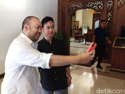 Didit Prabowo Ketemu Gibran di Solo, Antar Baju Pesanan Iriana