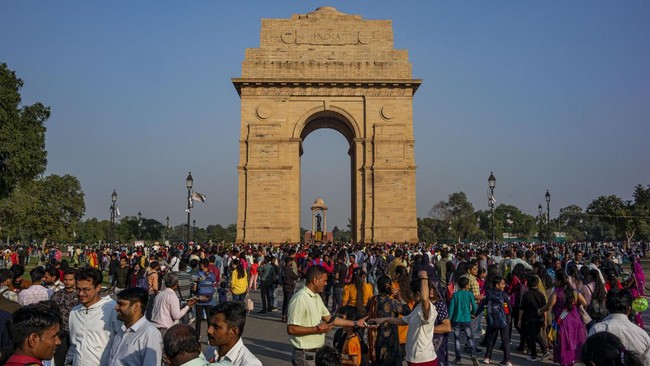 Bank asal AS Goldman Sachs memperkirakan India menjadi negara dengan ekonomi terbesar kedua di dunia pada 2075 mendatang.