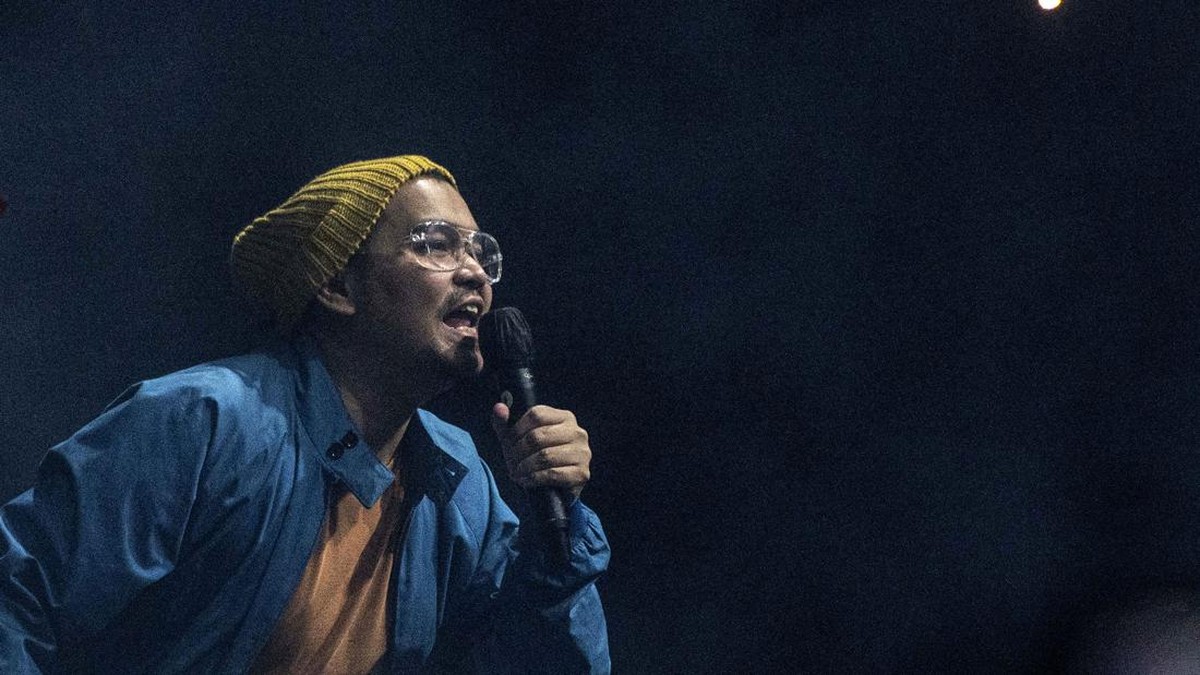 FOTO: Nostalgia Manis di Konser BLUE Romantic Valentine Jakarta