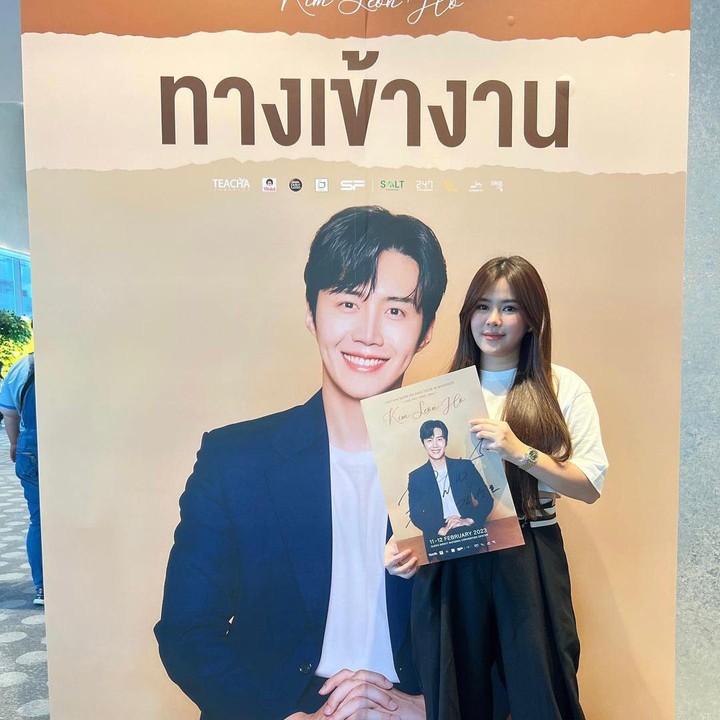 <p>Dalam unggahan terbarunya, Melisa diketahui sedang berada di Bangkok, Thailand. Ia datang ke acara fanmeeting aktor Korea Selatan, Kim Seon Ho. Menurut Melisa, ini merupakan salah satu ngidamnya di kehamilan pertama. "Ngidam @seonho__kim sampe ke bangkok," tulisnya. (Foto: Instagram @melisahart_)</p>