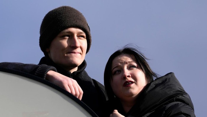 Meski Negaranya 'Bermusuhan', Ini Kisah Warga Rusia dan Ukraina yang Jatuh Cinta: Perang Bukan Penghalang!