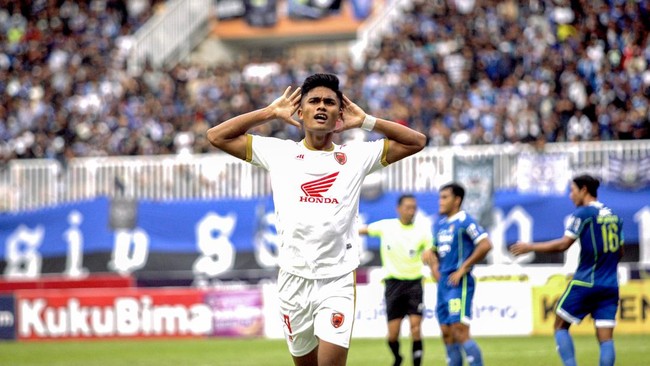 Sejumlah striker akan bersaing dalam perebutan top skor Liga 1 2023/2024. Berikut lima striker calon top skor Liga 1 2023/2024.