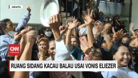 VIDEO: Ruang Sidang Kacau Balau Usai Vonis Eliezer