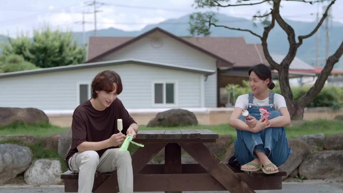 Scene di drama Summer Strike yang diadaptasi dari webtoon